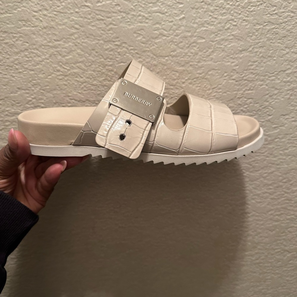 Burberry sandals - Picture 10 of 11